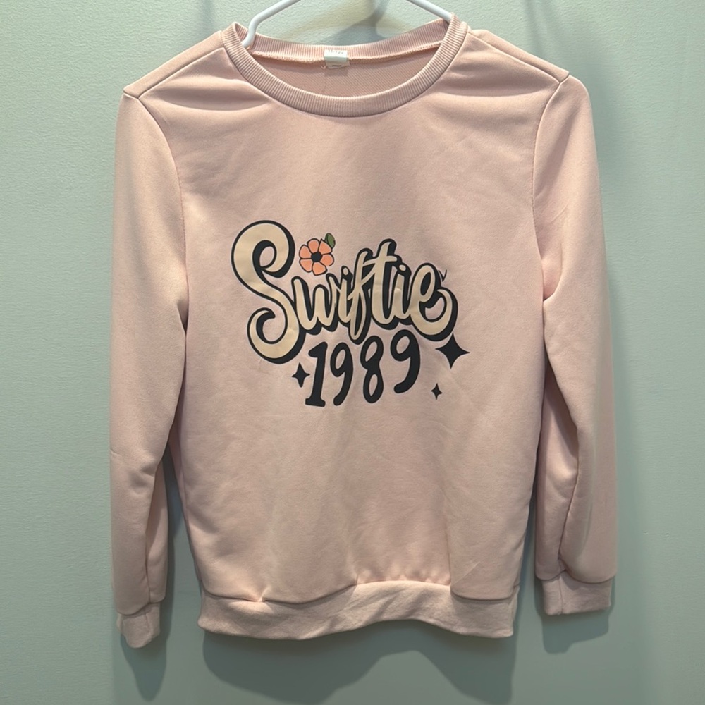 Taylor Swift Swiftie 1989 Sweatshirt